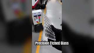 Cuadrado cortado con láser de vidrio grabado ultrablanco de 4 mm