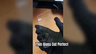 Corte por láser de vidrio de cubierta de teléfono móvil ultrafino de 0,7 mm