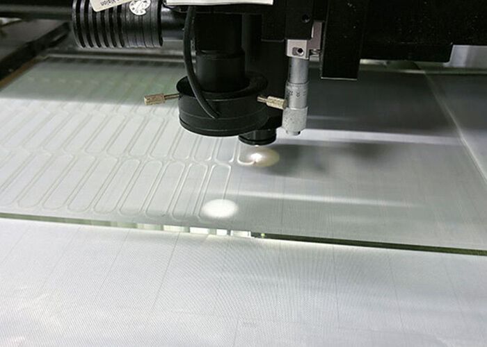 Laser Glass Cutting Machine suitable for cutting tempered laminated and coated glass with excellent edge and precision  To Speed 0-500mm/s