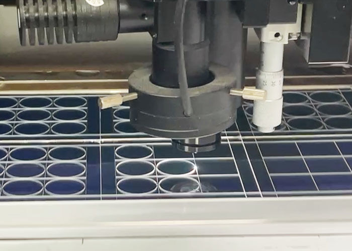 Laser Glass Cutting Machine equipped with precision optics and advanced laser sources to achieve superior cutting on glass To Speed 0-500mm/s